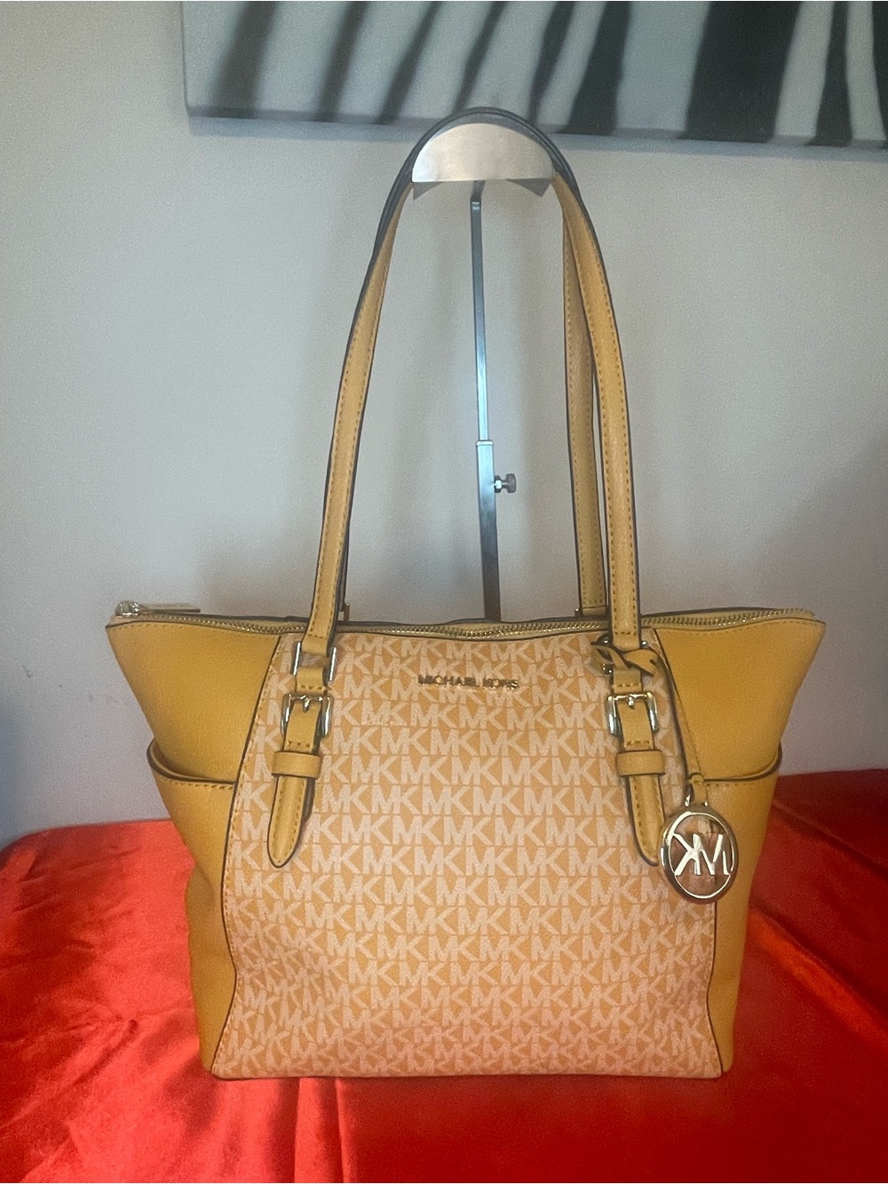 Authentic Michael Kors Purse #091NC Charlotte Large Top Zip Tote in Honeycomb